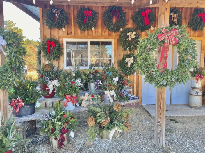Hensen Family Choose and Cut Wreaths